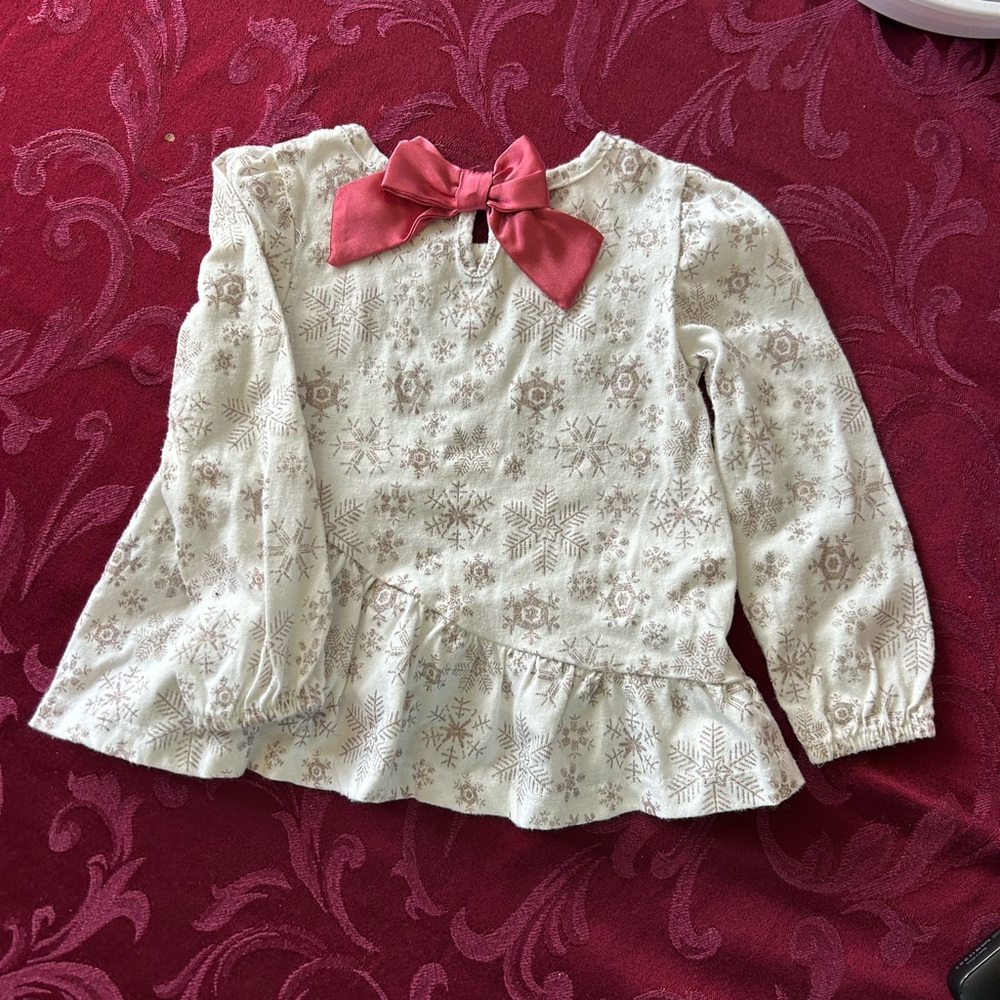 Toughskins girls top. Size 2T.